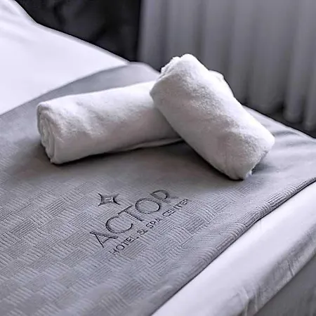 Otel Actor